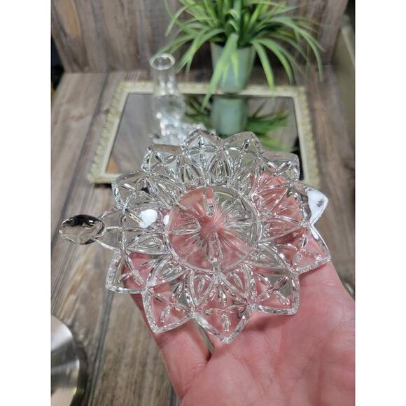 2 Vintage Candle Fairy Lamps, Petal Bases & Chimneys, Federal Glass - Picture 5 of 6